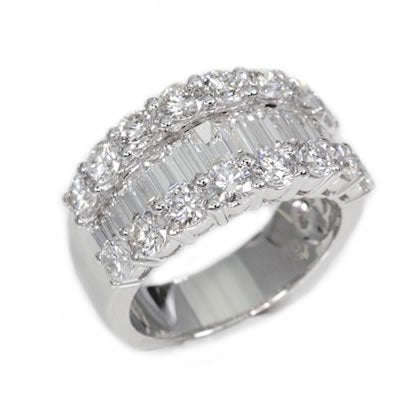 18K White Gold 3.01TCW Baguette Cut Diamond Ladies Ring